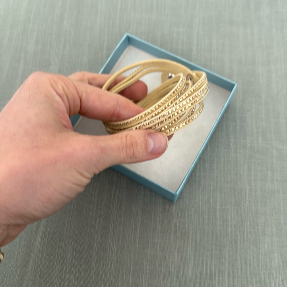 Tan Touchstone Crystal Wrap Star